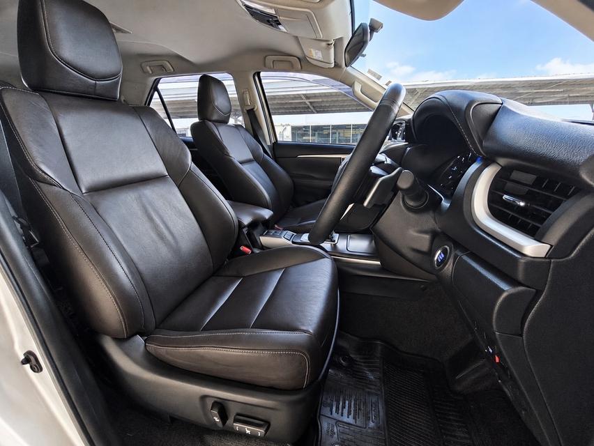 (แจ้งรหัสรถ BK8509) 2018 Toyota Fortuner 2.4V ขับ2 ดีเซล รูปที่ 8