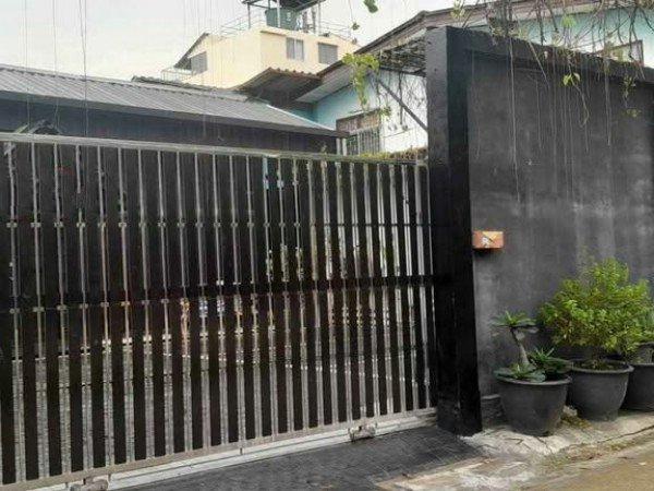 ให้เช่าโกดังพร้อมออฟฟิศใกล้เดอะมอลล์บางกะปิ พื้นที่ 54 ตรว.ถนนลาดพร้าว ถนนนวมินทร์ 9
