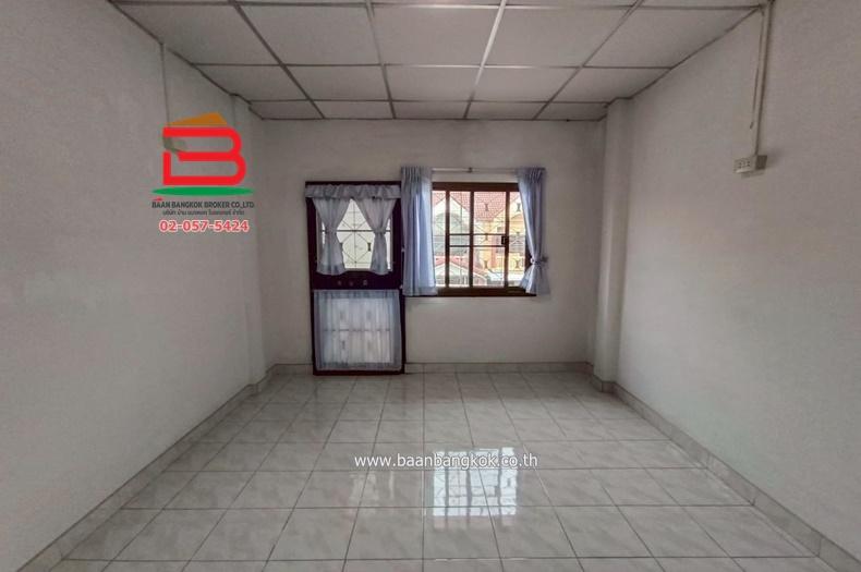 ทาวน์เฮาส์ หมู่บ้าน จิตภาวรรณ (รังสิต-นครนายก คลอง 11) เนื้อที่ 21.8 ตรว. ใกล้วัดสระบัว ถนนรังสิต-นครนายก ตำบลบึงน้ำรักษ์ อำเภอธัญบุรี จังหวัดปทุมธานี 8