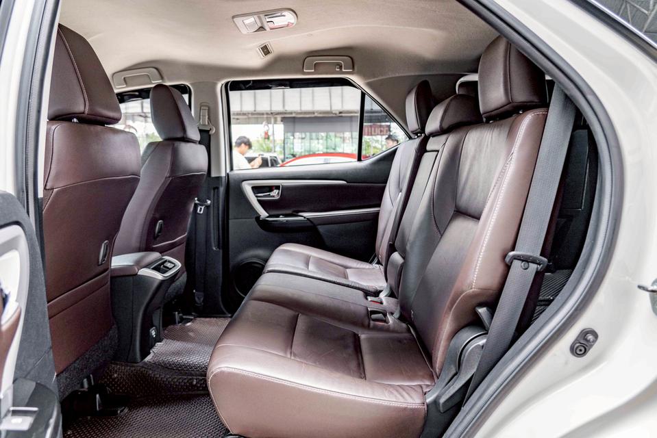 รหัสรถ NP4076 TOYOTA FORTUNER 2.8V 2WD 2016 15