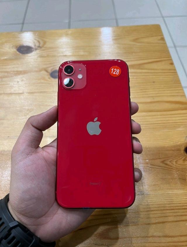 ไอโฟน 11 สีแดง 3
