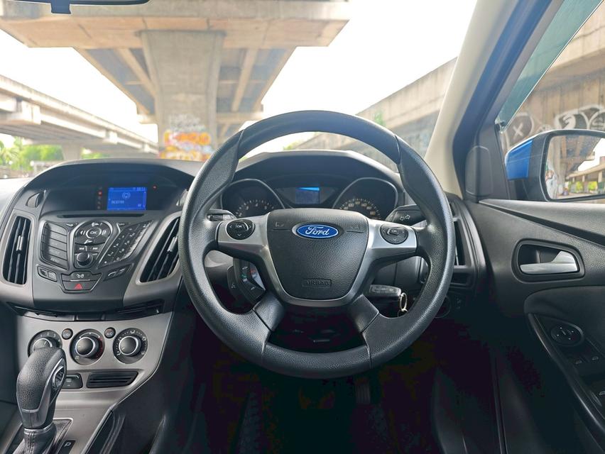 Ford Focus 1.6 Hatchback ปี 2013 รูปที่ 12