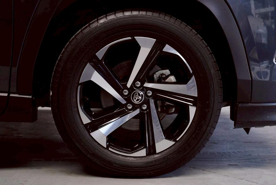 รหัสรถ 67GG2653 Toyota Yaris Cross HEV Premium ปี 2025 13