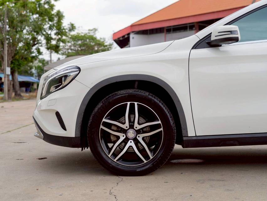 ขาย Benz Gla200 1.6Urban ปี16 18