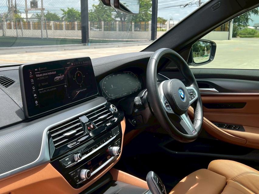 BMW 530e M Sport G30 LCI 2022• Mileage: 39,xxx km รูปที่ 12