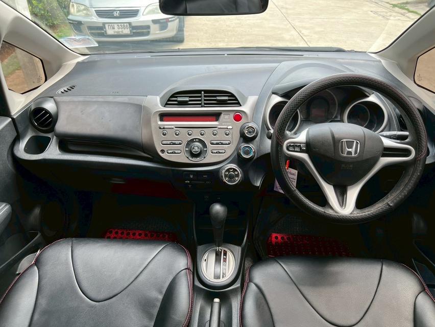 #เทรนด์วันนี้้ Honda Jazz GE 1.5V ปีจด 2014🚩ราคา 169,000บาท ขายสดเกียร์ออโต้ เครื่องเบนซิน 1500 CC รถสวยสีดำเงาๆ จัดทรงล้อแม็กขอบ15 รูปที่ 13