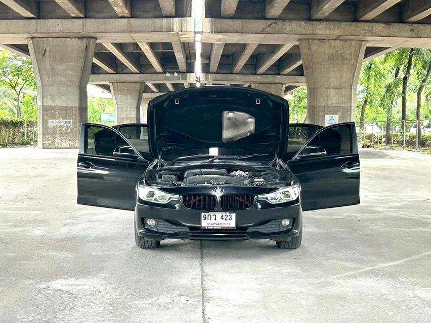 ขายรถ BMW 316i F30 ปี 2014 สีดำ เกียร์ออโต้ 16