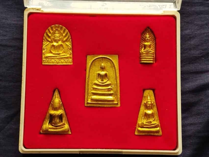 พระชุดเบญจภาคีรุ่นแรกหลวงปู่หลิวออกวัดหนองอ้อปี 2541 รูปที่ 3