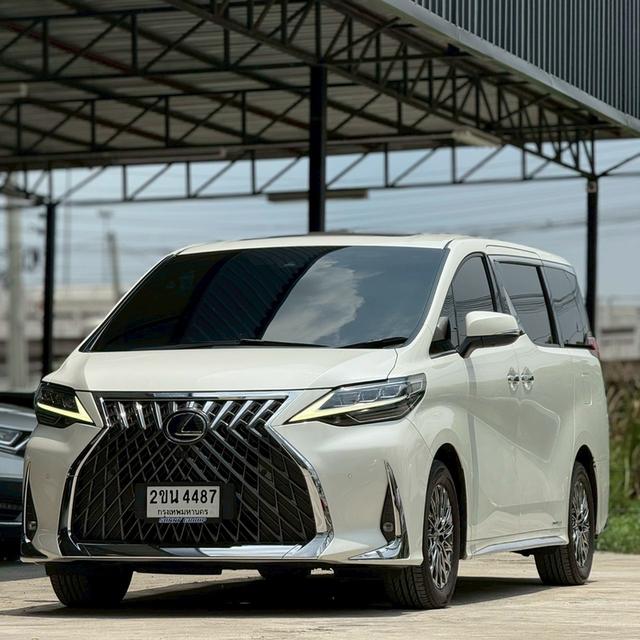 Lexus LM300h 2.5 Hybrid 4WD 2022 สีขาว