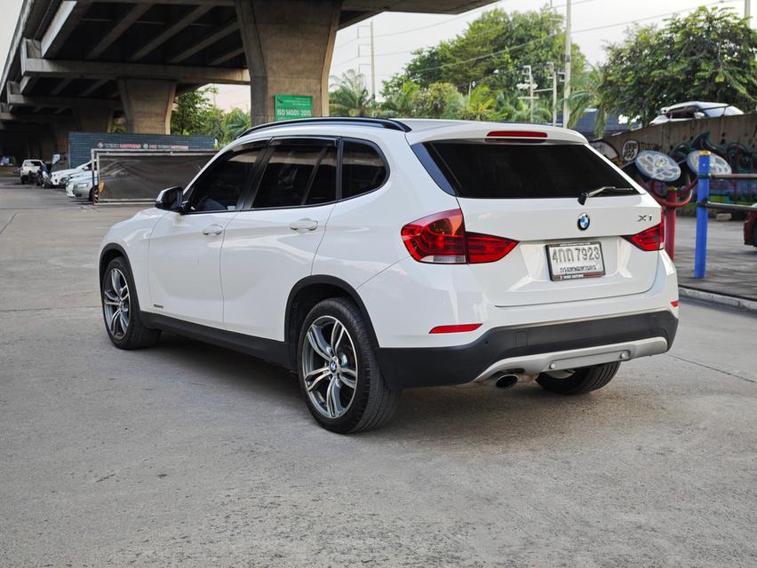 BMW X1 sDrive18i E84 ปี 2015 4