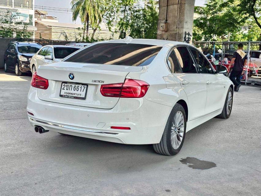 รหัสรถ WMT6617 BMW 320i Luxury LCI ปี 2018 รูปที่ 8