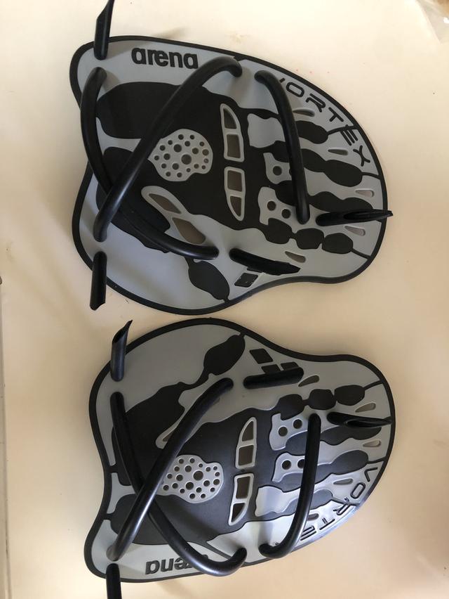 อุปกรณ์ว่ายน้ำ paddle Arena vortex สำหรับนักกีฬา