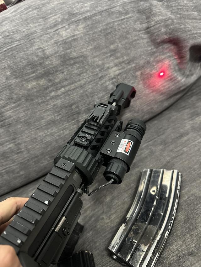 บีบีกันไฟฟ้า ระบบปกติ แมก 3 ตัว ติดเลเซอร์ รูปที่ 5