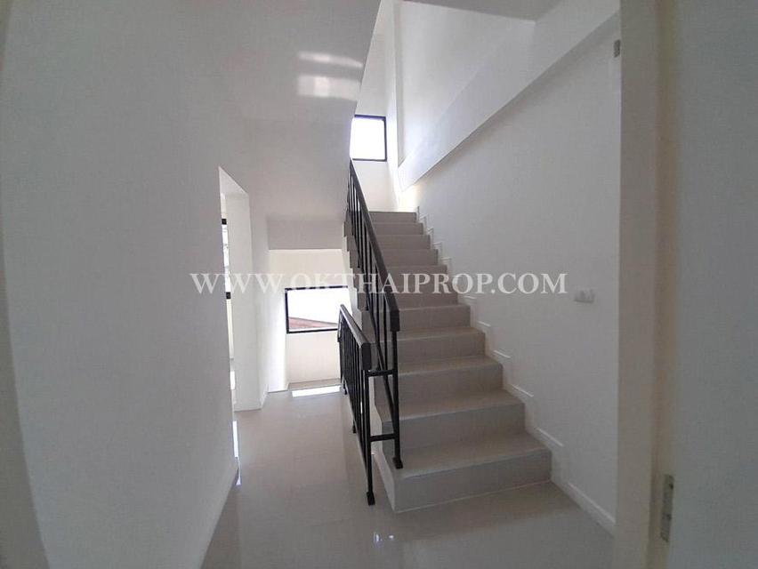 ทาวน์โฮมสร้างใหม่ 3 ชั้น ถ.ติวานนท์ 52 ท่าทราย เมืองนนทบุรี 12