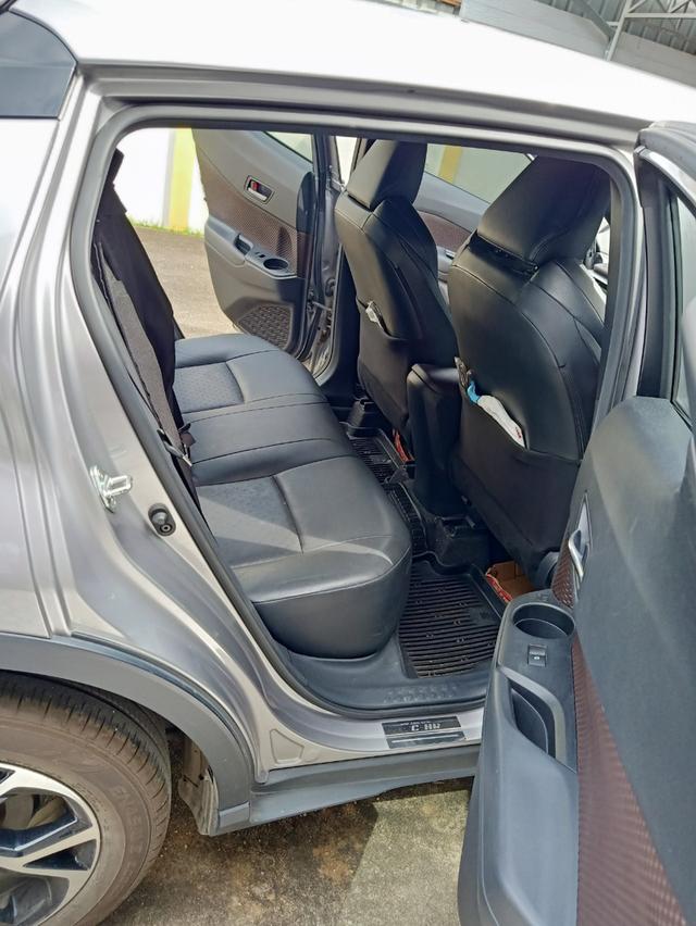 ขายรถ Toyota C-HR 1.8 Mid ปี 2020 วิ่งน้อย 8