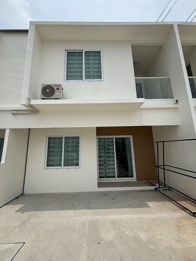 บ้านเช่า 3 ห้องนอน โครงการเดอะ คัลเลอร์ส มิกซ์ รังสิต-วงแหวน 1