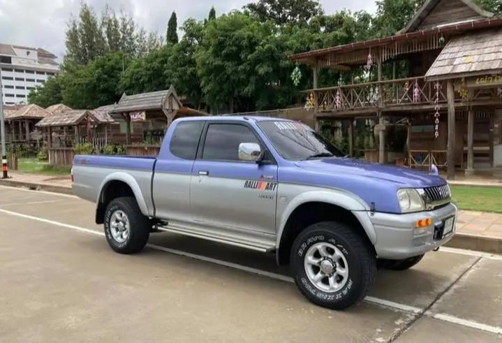 MITSUBISHI L200-STRADA สีม่วง 2