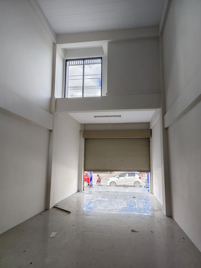 ขายอาคารพาณิชย์ศรีราชา 1 คูหา เส้นสวนเสือศรีราชา ทำเลเหมาะทำธุรกิจ 4