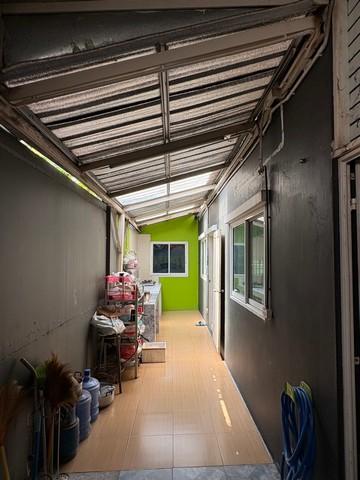 ขายด่วน...บ้านแฝดสไตล์บ้านเดี่ยว 2 ชั้น ตกแต่งต่อเติมบางส่วนพร้อมเฟอร์   หมู่บ้านรัชชา5 ถนนบางใหญ่-บางคูลัด ใกล้เซ็นทรัลเวสเกต  7
