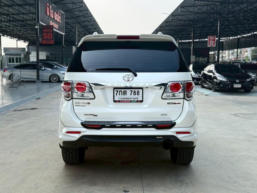 TOYOTA FORTUNER 3.0 TRD Sportivo 4WD ปี2014รถสายลุย สวยดุดัน โคตรคุ้ม รูปย่อยที่ 4