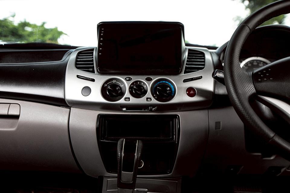 Mitsubishi Triton Plus Double Cab 2.5 Ddi Auto ปี 2012 สีขาว  15