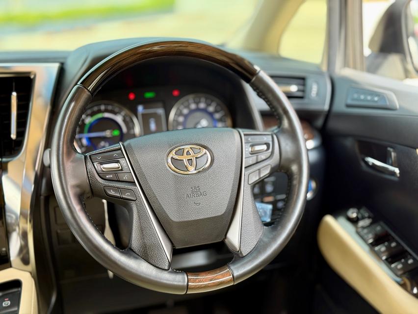 TOYOTA ALPHARD 2.5 HYBRID G F-Package E-Four 4WD 2019   8