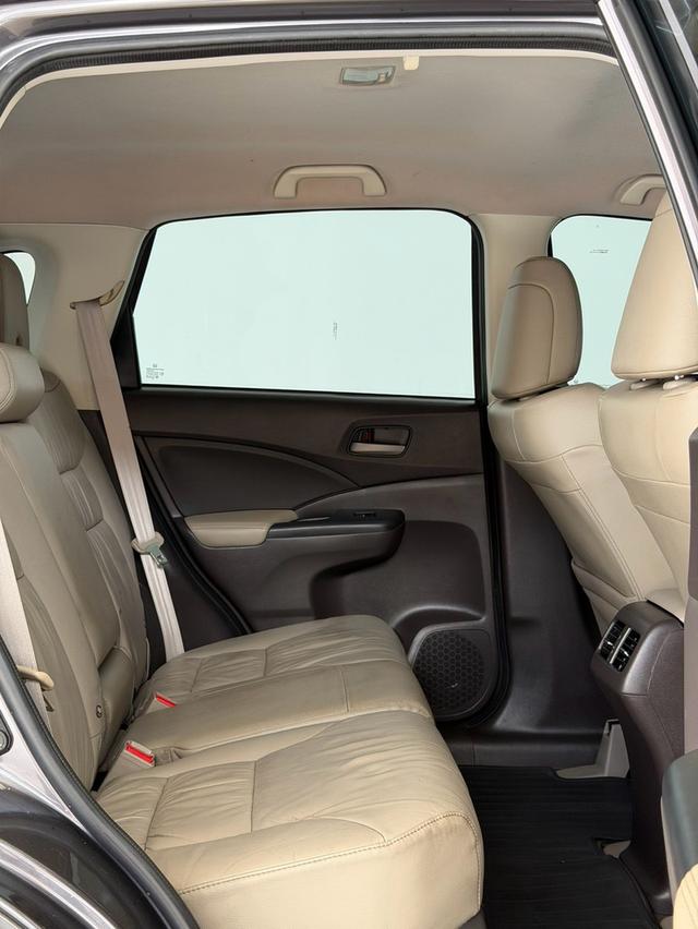Honda CR-V 2.0 S ปี 2014 จด 2015ขายราคา💵319,000.- บาท พร้อมเล่ม☑️ รถบ้านมือเดียวป้ายแดง☑️ ไมล์เพียง 138,xxx กม.☑️ เครื่องยนต์เบนซิน 2.0 เกียร์ออโต้☑️ รูปที่ 8