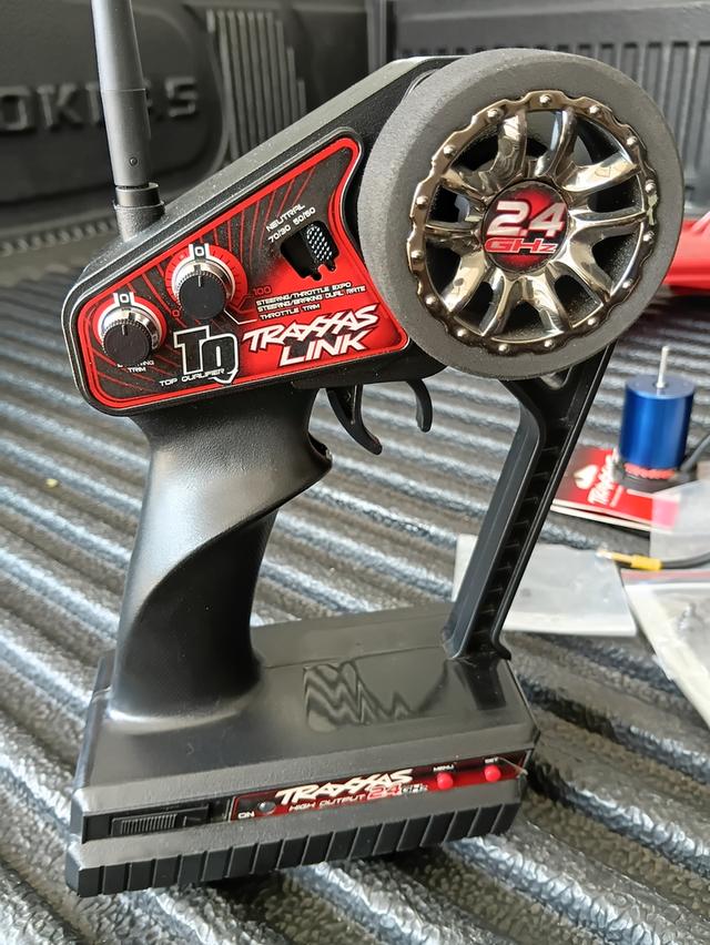 รถบังคับไฟฟ้า เท็คทรัคสลาค 4×4