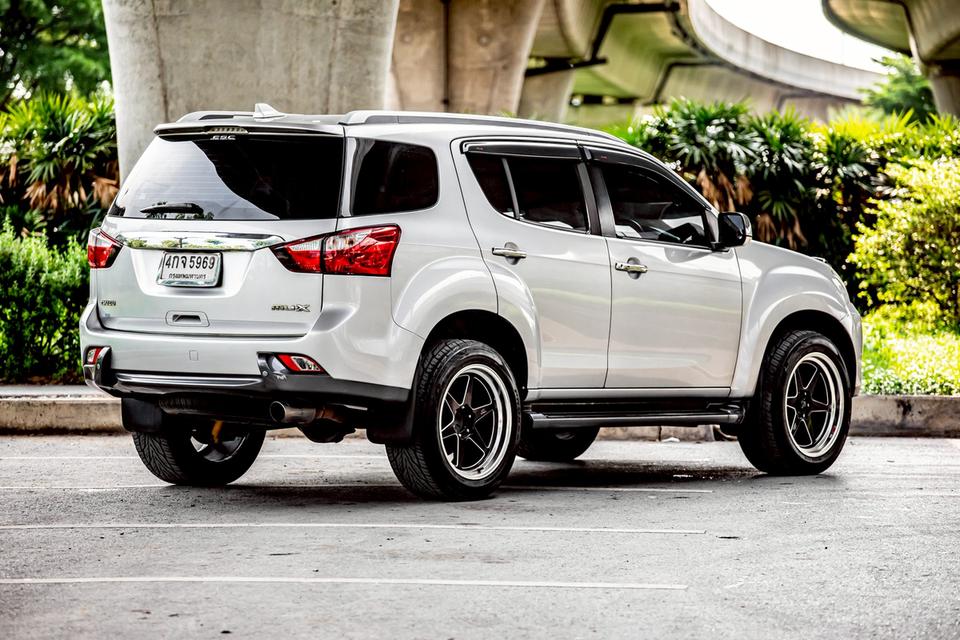 ขาย Isuzu Mu-x 3.0DVD ปี15