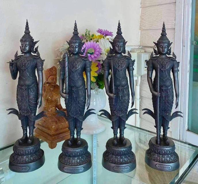 ท้าวจตุโลกบาลทั้งสี่ทิศ ผู้พิทักษ์สี่ทิศ วัดท่าซุง ปี54 เนื้อทองเหลือง ขนาดสูง15นิ้ว 2