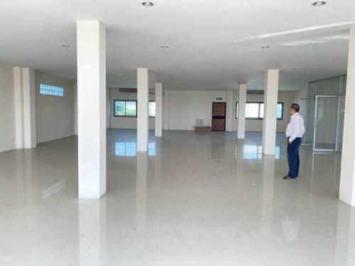 ขาย สำนักงาน โชว์รูมและโกดังเก็บของ ใกล้สถานีรถไฟฟ้าเมืองทองธานี 6