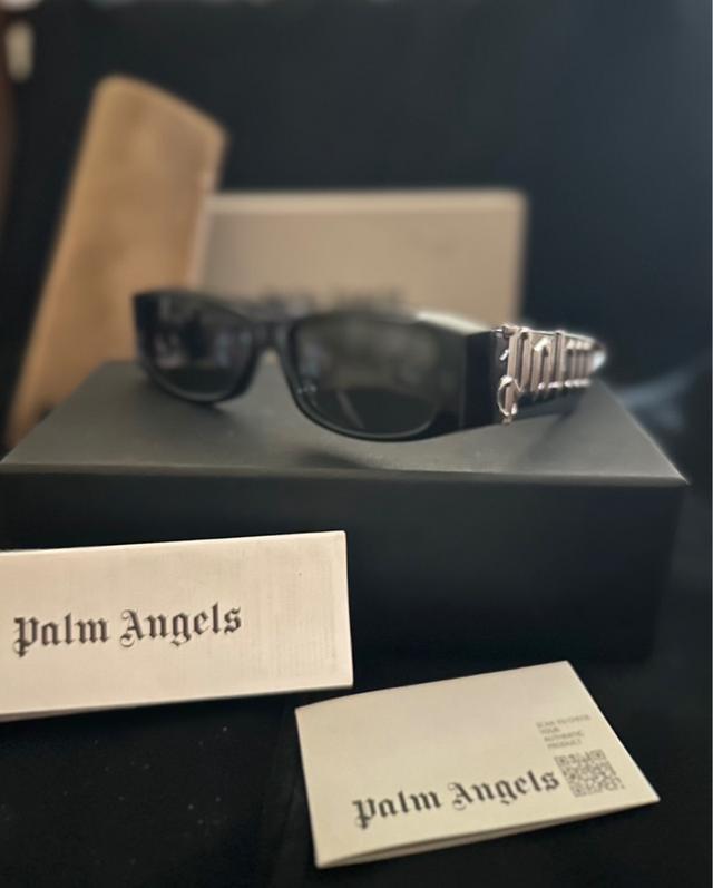 ขายแว่นตา Palm Angels ของแท้ มือสอง สภาพดี