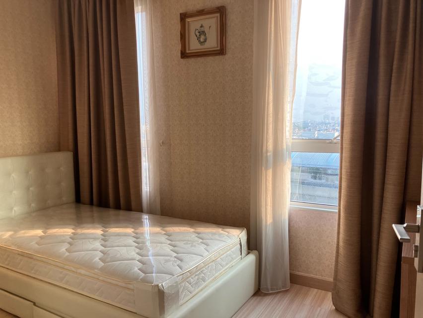 THE HOTEL CONDO  10