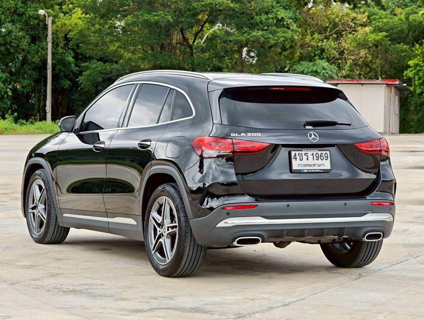 Mercedes Benz GLA200 AMG Dynamic 2023 รถใหม่สภาพป้ายแดง คุ้มมากๆ