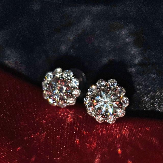 เพชรมีคุณภาพมากที่สุด ต้องปุอามี่ พระราม2 เท่านั้น สนใจสั่งซื้อได้เลย  7