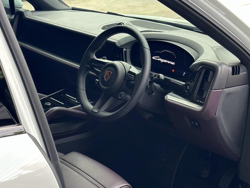 Porsche Cayenne Coupe E-Hybrid 2024 สีขาว รถประกอบ Germany AAS Warranty Start 32024 รูปที่ 6