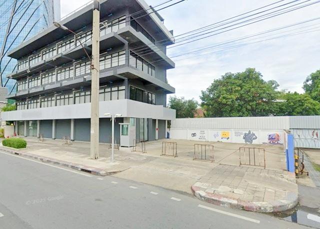 MRT คลองเตย 500 ม.สำนักงาน ออฟฟิศ 4 ชั้น 6 คูหา 1090ตร.ม.FYI MRT ศูนย์การประชุมแห่งชาติสิริกิติ์ 600 ม. ทำเลดี เอ็มโพเรี