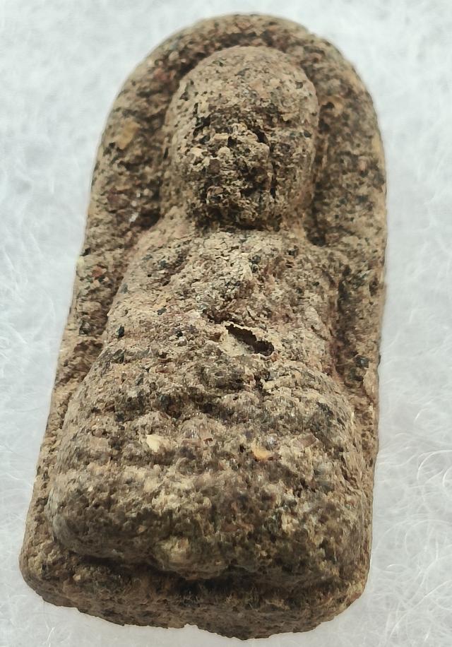 หลวงปู่ทวดพิมพ์พระรอด รูปที่ 4