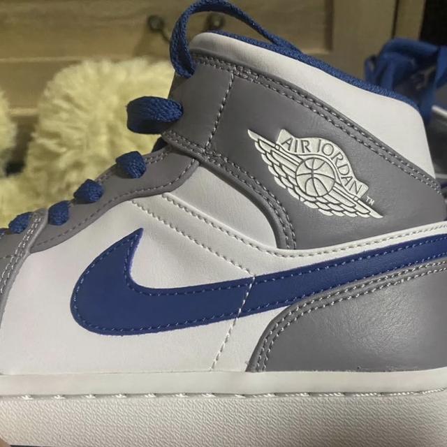 AIR JORDAN 1MID 2