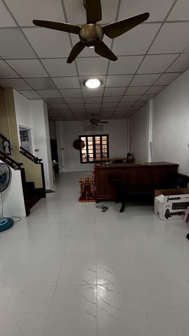 ขายทาวน์เฮ้าส์ 2 ชั้น หมู่บ้านรัตนาวลัย ดอนเมือง ซอยประชาอุทิศ 17 ใกล้รถไฟฟ้าสายสีแดง ถูกสุดในย่านนี้ เจ้าของขายเอง 6