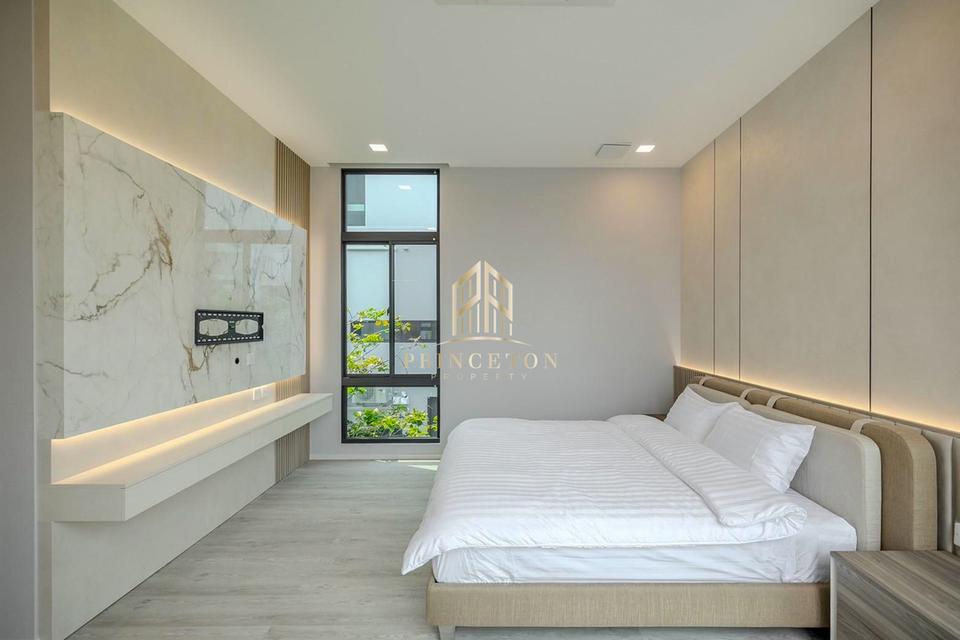 Luxury House For Sale or Rent Vive Krungthep Kreetha 9