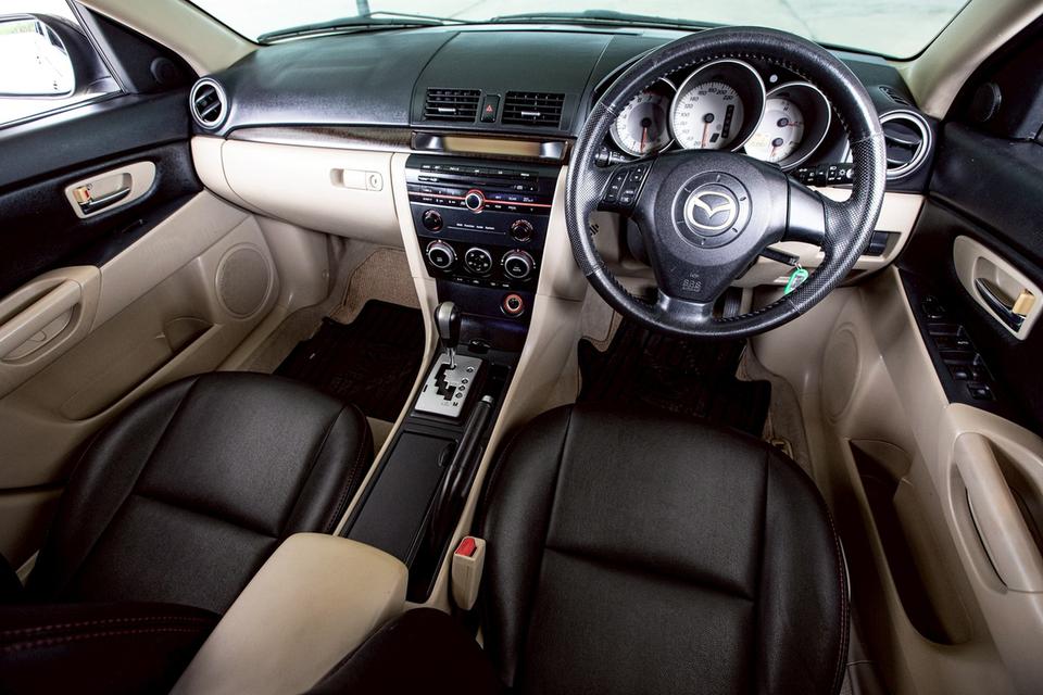 Mazda3 1.6V Sedan ปี 2011 สีดำ สวยสภาพดี 12