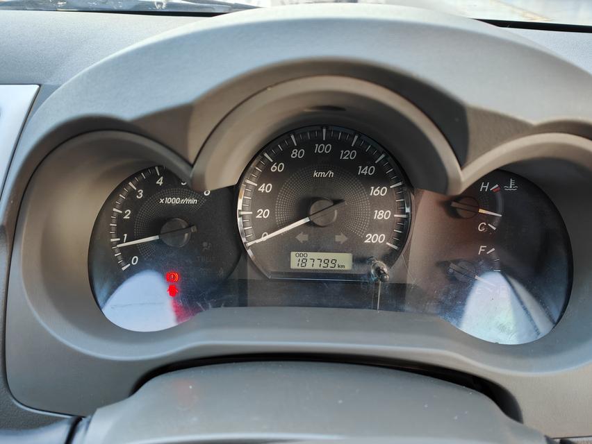 Toyota Vigo 2.5 E Smart Cab MT ปี 2011 รูปที่ 6