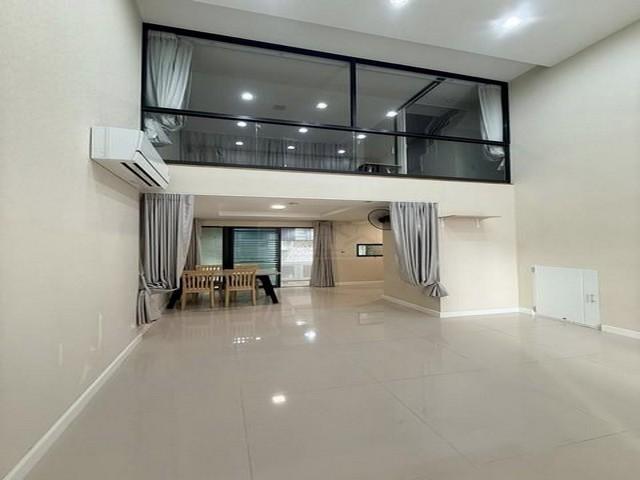 PB5951ให้เช่า ทาวน์โฮม ย่านพัฒนาการ โครงการ พาทิโอ ซอยพัฒนาการ32 ทาวน์โฮม 3.5ชั้น หลังมุม ใกล้เอกมัย สุขุมวิท ทองหล่อ 9