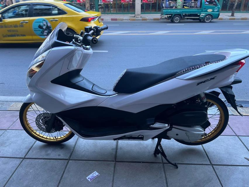 ขาย Honda PCX ปี2017 สีขาว แต่งเต็มระบบ 3