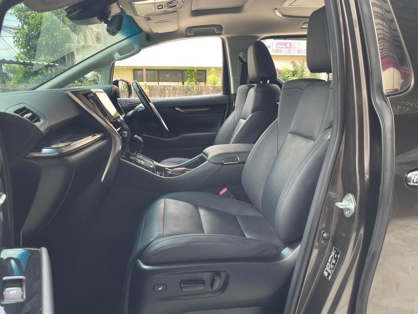 ปี 2021 TOYOTA ALPHARD,2.5 SC Package รถสวยสภาพป้ายแดง 9