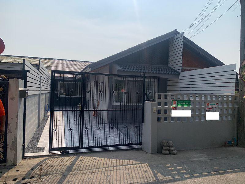 💸 บ้านแฝดรีโนเวทใหม่ทั้งหลัง ราคานี้คุ้มมาก! ลดจริง 300,000 บาท 2