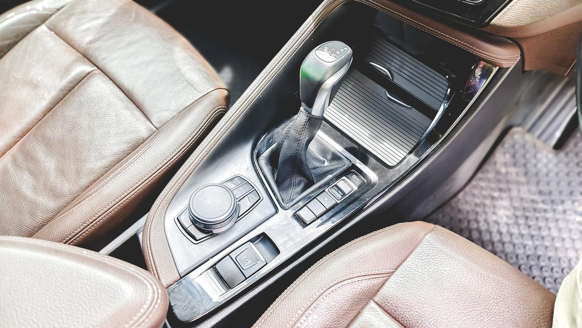 BMW X1 2.0 sDrive18d X-Line ปี 2019 จด 2021 รูปที่ 10