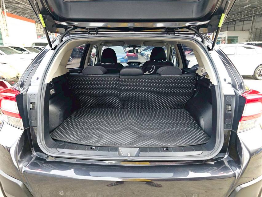รหัสรถ SEZ1939 Subaru XV 2.0 I-P Minor Change เกียร์ ออโต้ เบนซิน สี เทา ปี 2018 7