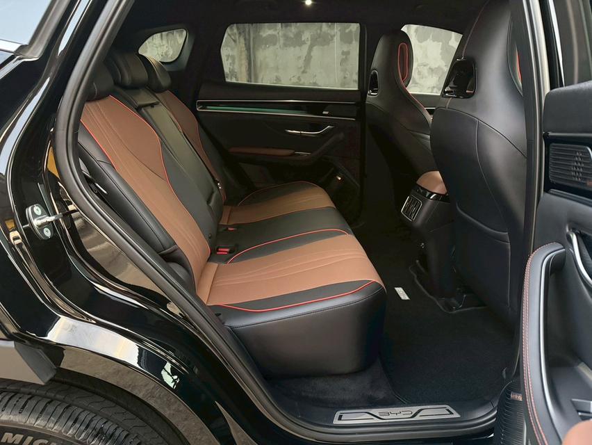 BYD Sealion 6 DM-i Premium  ปี 2024 สีดำ ไมล์ 17,xxx km 8